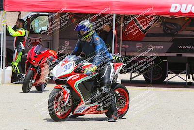 media/May-09-2022-Moto Forza (Mon) [[0226cf3505]]/Around the Pits/